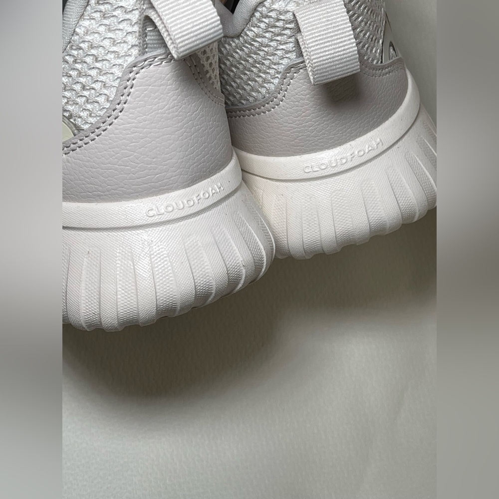 NWT Adidas Women’s Off-White Beige Mesh Athletic Shoe Sneakers Size 8 - Picture 13 of 15